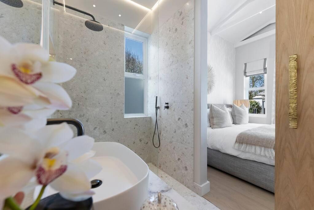 The Olive In Constantia Apartment *